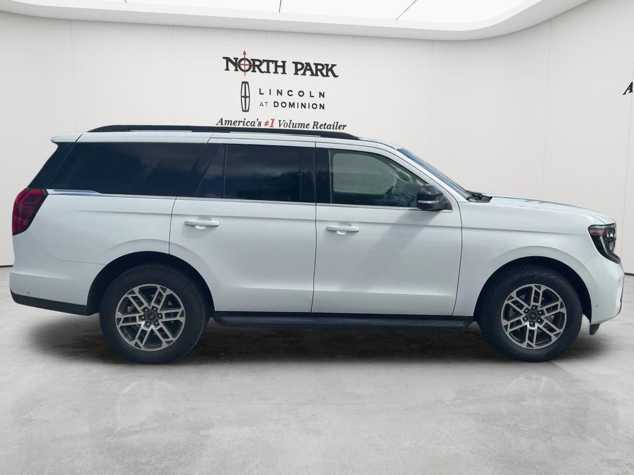 2025 Ford Expedition Active