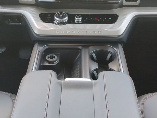 2025 Ford Expedition Active Winder GA