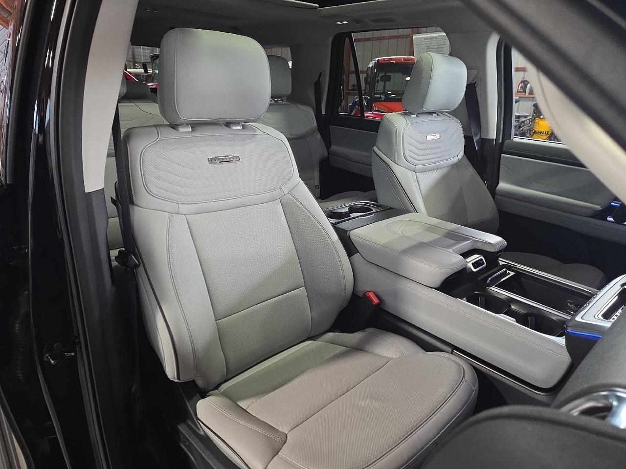 2025 Ford Expedition Max Sand Lake NY