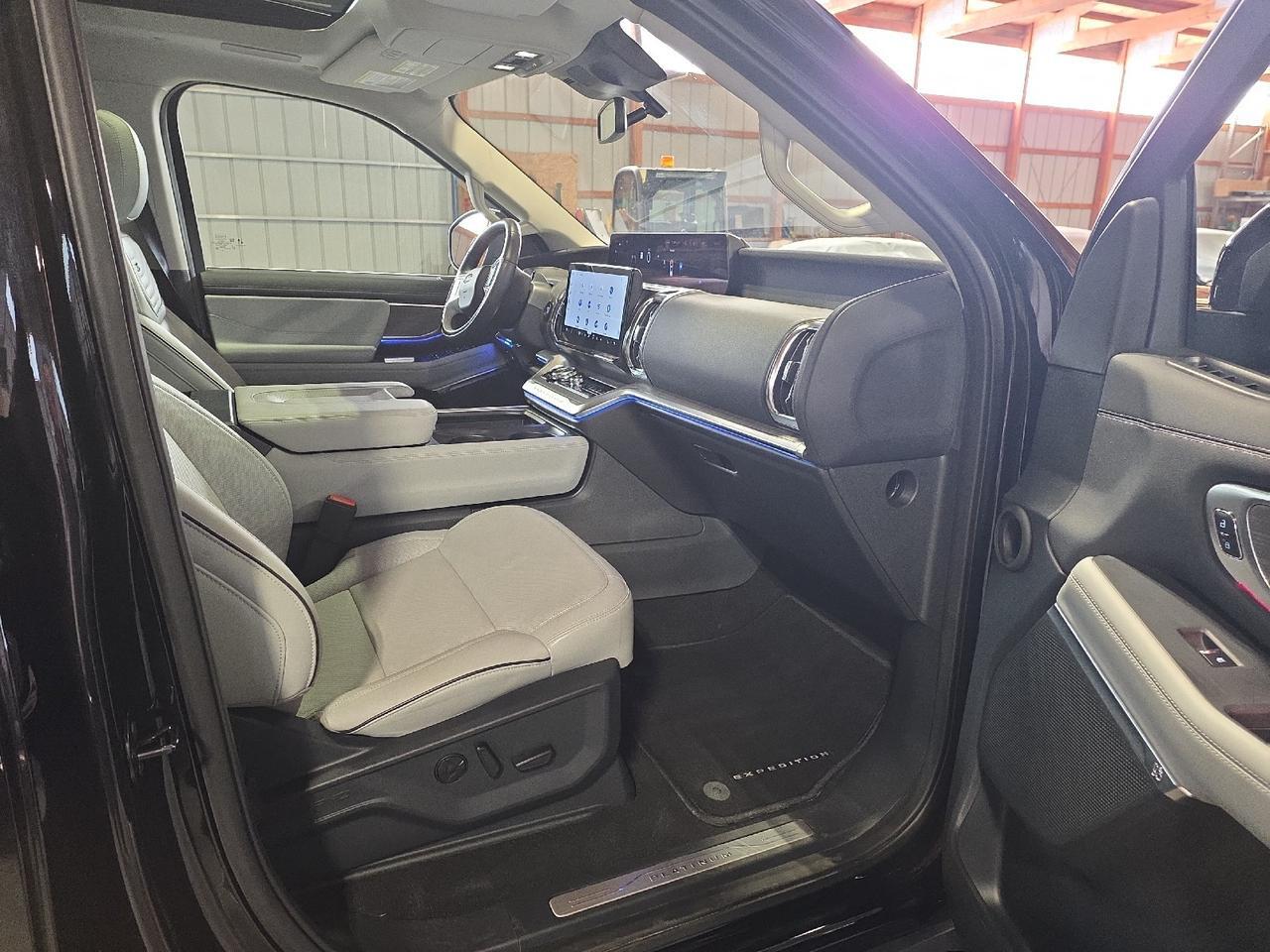 2025 Ford Expedition Max Sand Lake NY