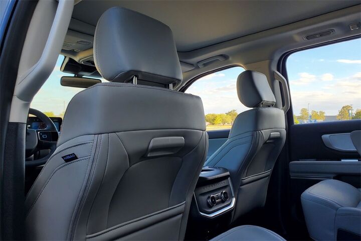 2025 Ford Expedition Max ACTIVE  TX