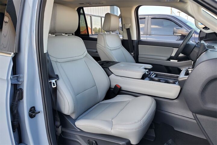 2025 Ford Expedition Max ACTIVE  TX