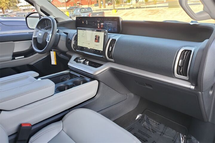 2025 Ford Expedition Max ACTIVE  TX