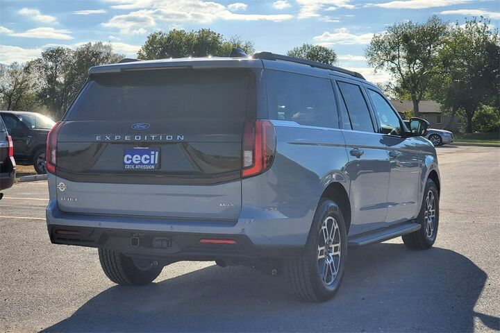 2025 Ford Expedition Max ACTIVE  TX