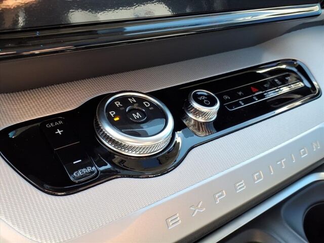 2025 Ford Expedition Max Active  TX