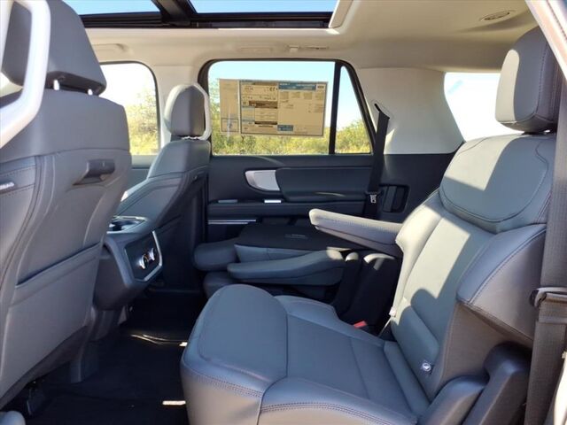 2025 Ford Expedition Max Active  TX