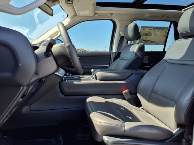 2025 Ford Expedition Max Active  TX