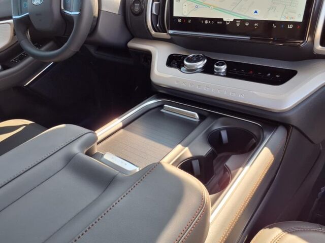 2025 Ford Expedition Max Active  TX