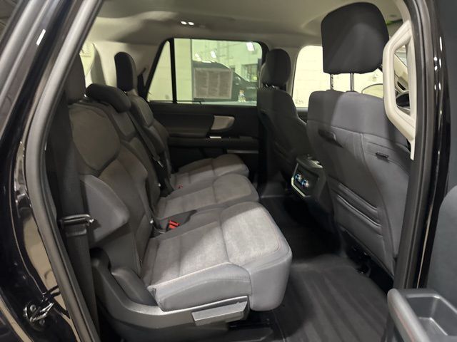 2025 Ford Expedition Max Active Random Lake WI