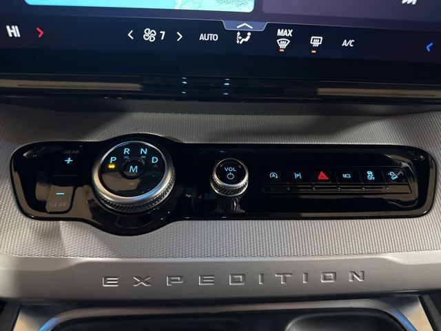 2025 Ford Expedition Max Active Random Lake WI