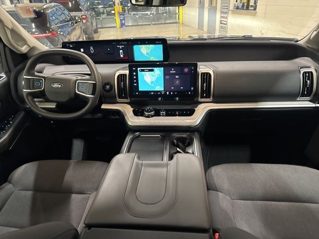 2025 Ford Expedition Max Active Random Lake WI