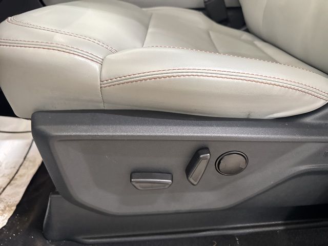 2025 Ford Expedition Max Active Random Lake WI