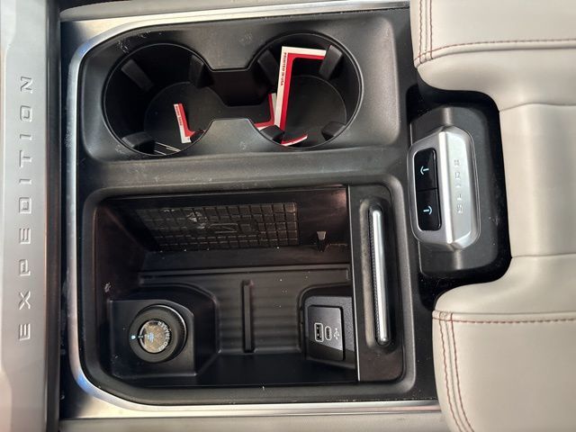 2025 Ford Expedition Max Active Random Lake WI