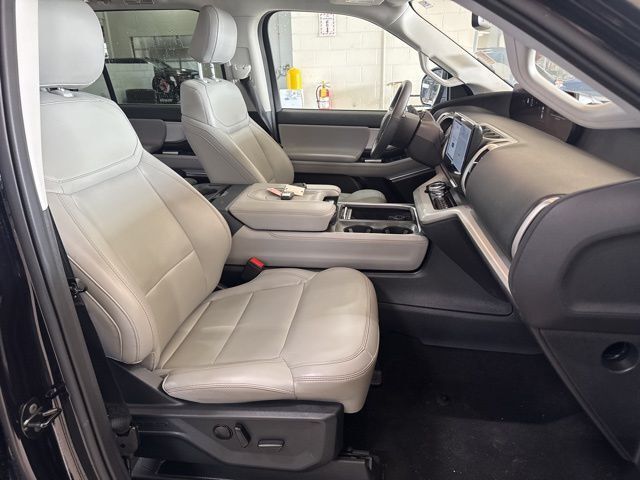 2025 Ford Expedition Max Active Random Lake WI