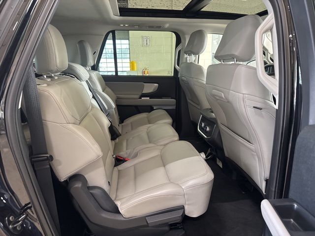 2025 Ford Expedition Max Active Random Lake WI