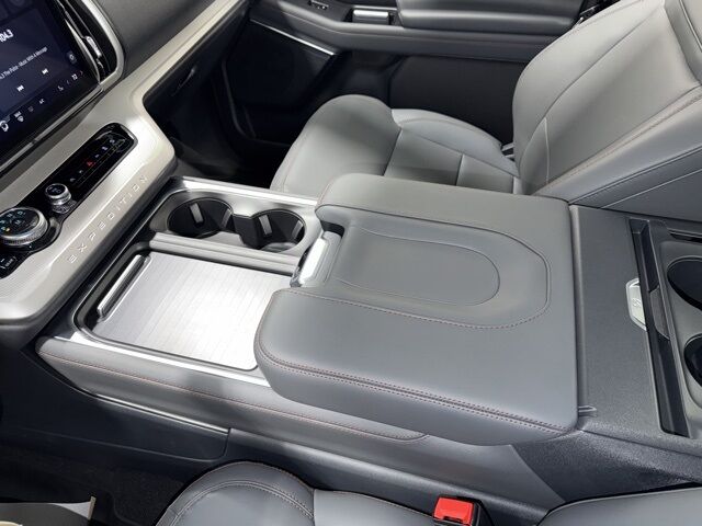 2025 Ford Expedition Max Active Pine River MN