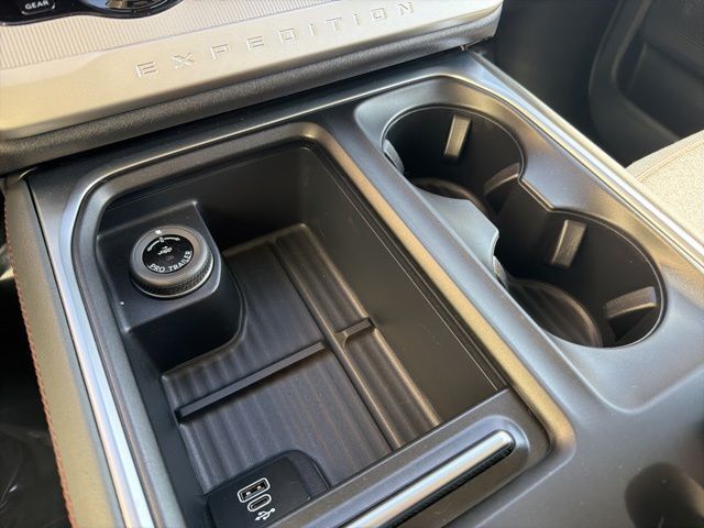 2025 Ford Expedition Max Active Watertown SD