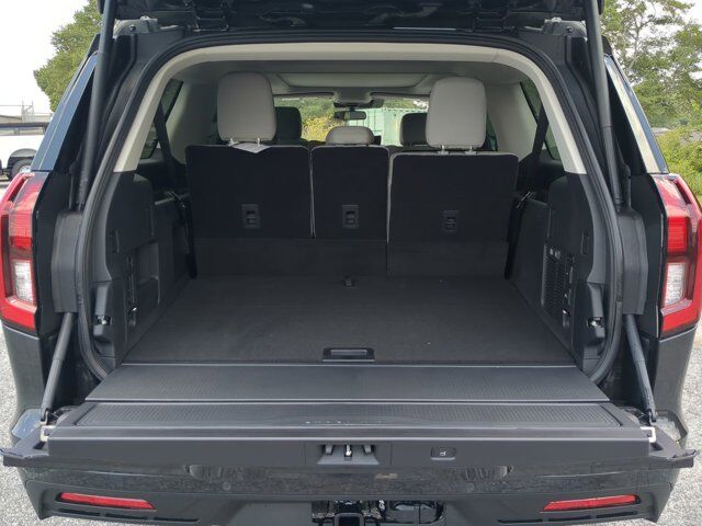 2025 Ford Expedition Max Active Winder GA