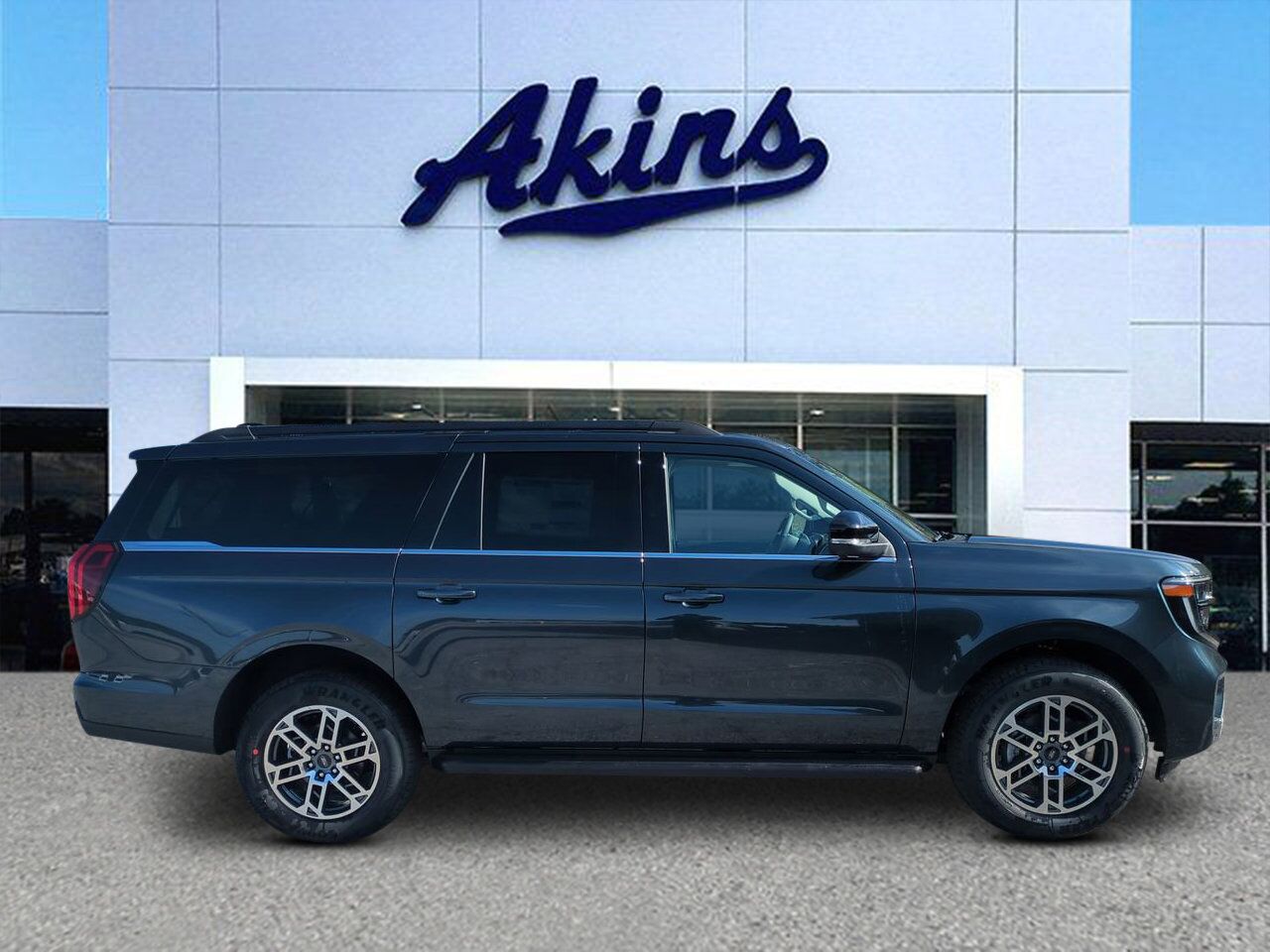 2025 Ford Expedition Max Active