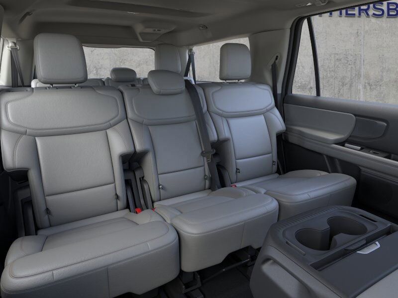 2025 Ford Expedition Max Active Gaithersburg MD
