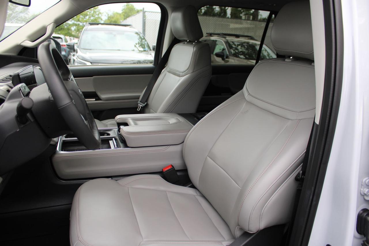 2025 Ford Expedition Max Active Manassas VA