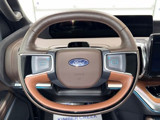 2025 Ford Expedition Max King Ranch Pine River MN