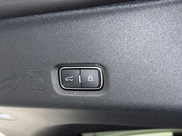 2025 Ford Expedition Max King Ranch Pine River MN