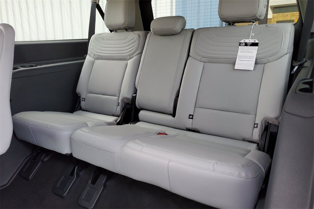 2025 Ford Expedition Max Platinum Hondo TX