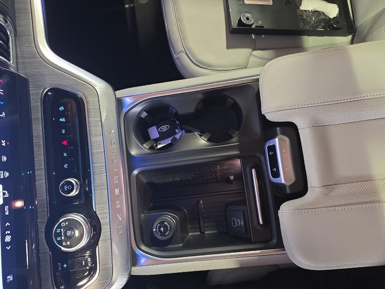 2025 Ford Expedition Max Platinum Max Sand Lake NY