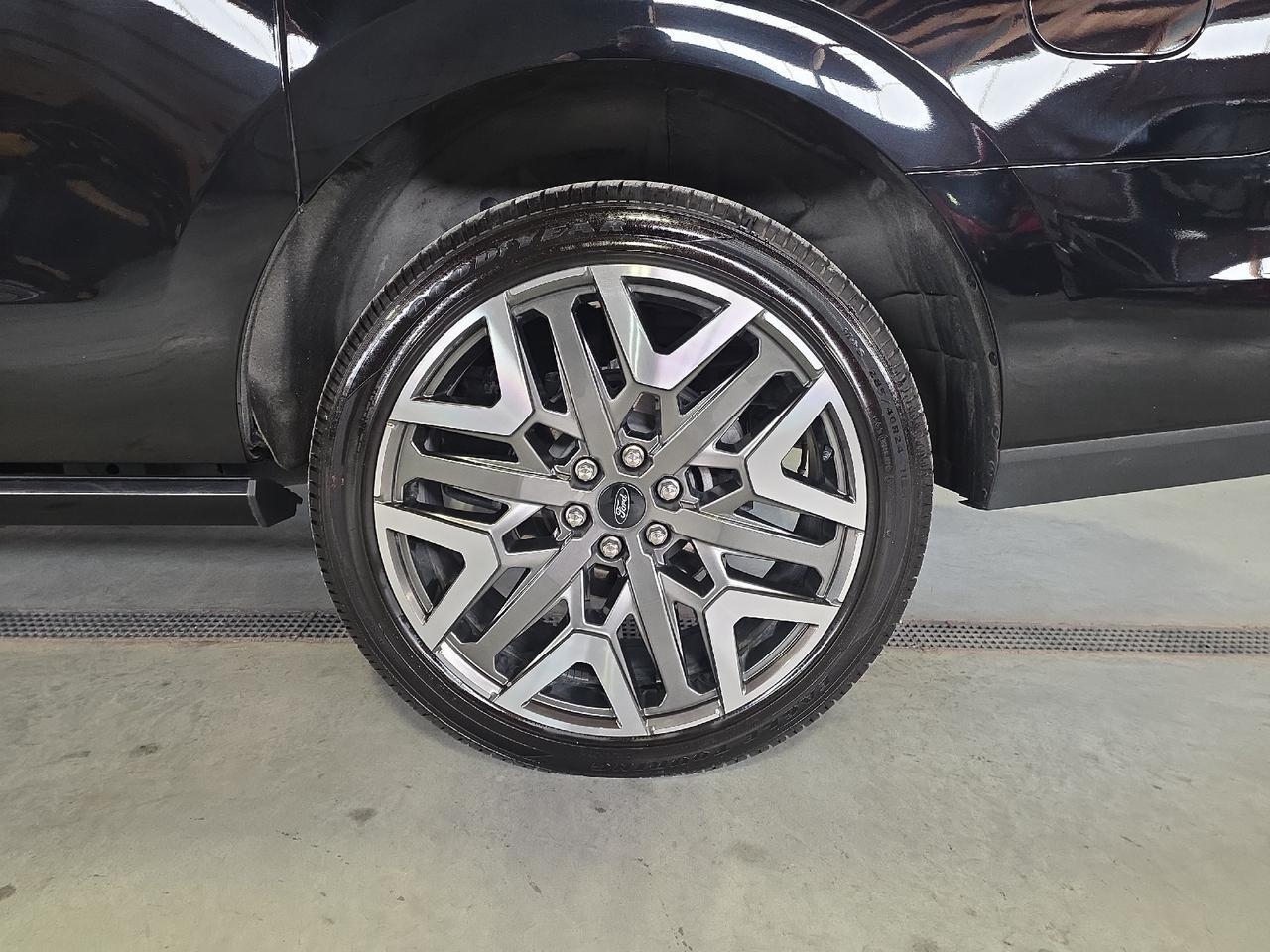 2025 Ford Expedition Max Platinum Max Sand Lake NY