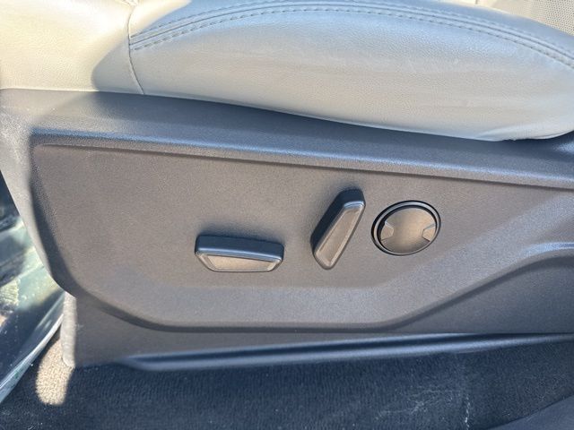 2025 Ford Expedition Max Platinum Random Lake WI