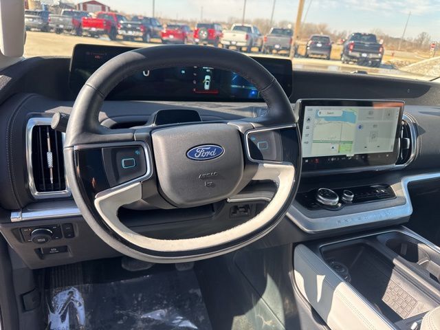 2025 Ford Expedition Max Platinum Random Lake WI