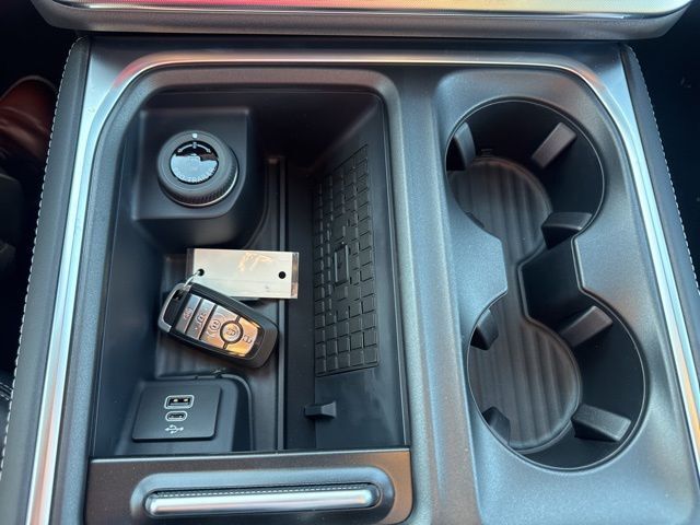 2025 Ford Expedition Max Platinum Random Lake WI