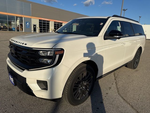 2025 Ford Expedition Max Platinum Random Lake WI