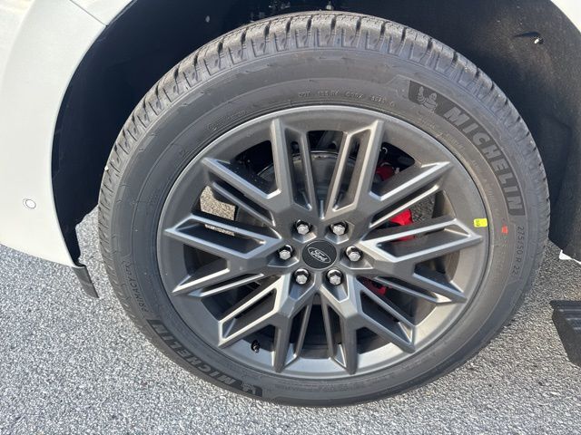 2025 Ford Expedition Max Platinum Random Lake WI