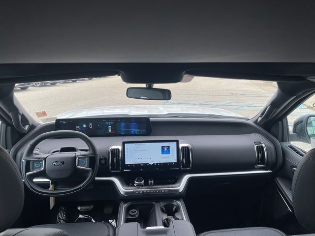 2025 Ford Expedition Max Platinum Random Lake WI