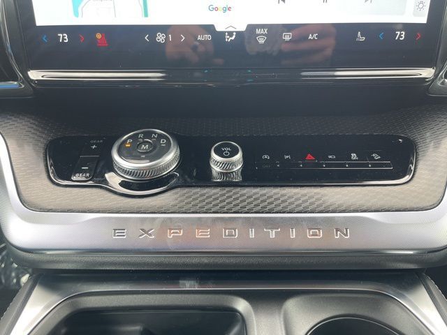 2025 Ford Expedition Max Platinum Random Lake WI