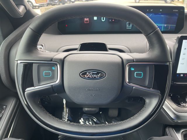 2025 Ford Expedition Max Platinum Random Lake WI