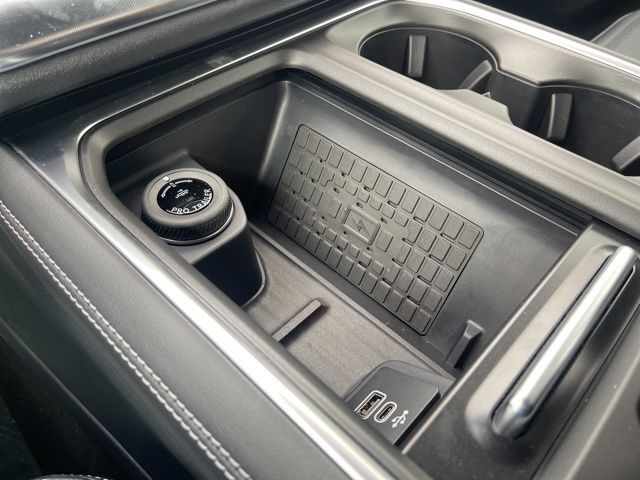 2025 Ford Expedition Max Platinum Random Lake WI