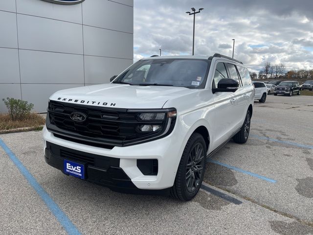 2025 Ford Expedition Max Platinum Random Lake WI