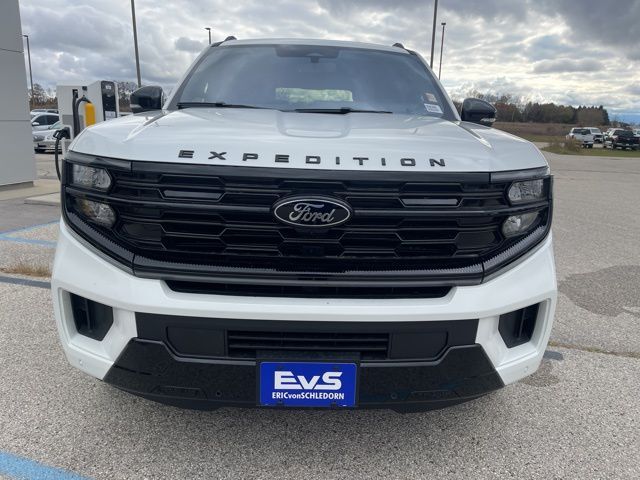 2025 Ford Expedition Max Platinum Random Lake WI