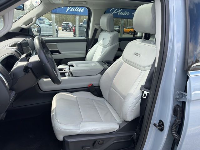 2025 Ford Expedition Max Platinum Pine River MN