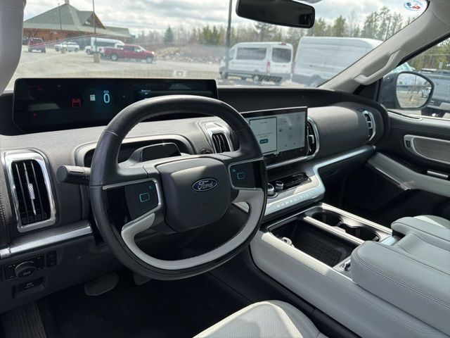 2025 Ford Expedition Max Platinum Pine River MN