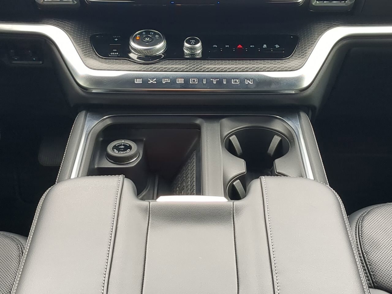 2025 Ford Expedition Max Platinum Winder GA