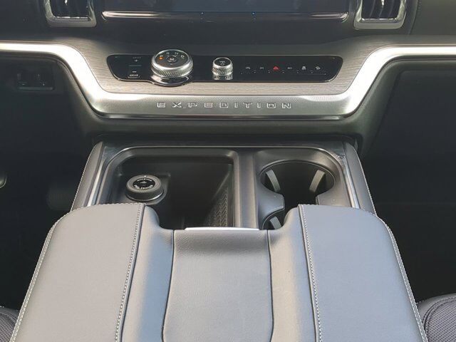2025 Ford Expedition Max Platinum Winder GA