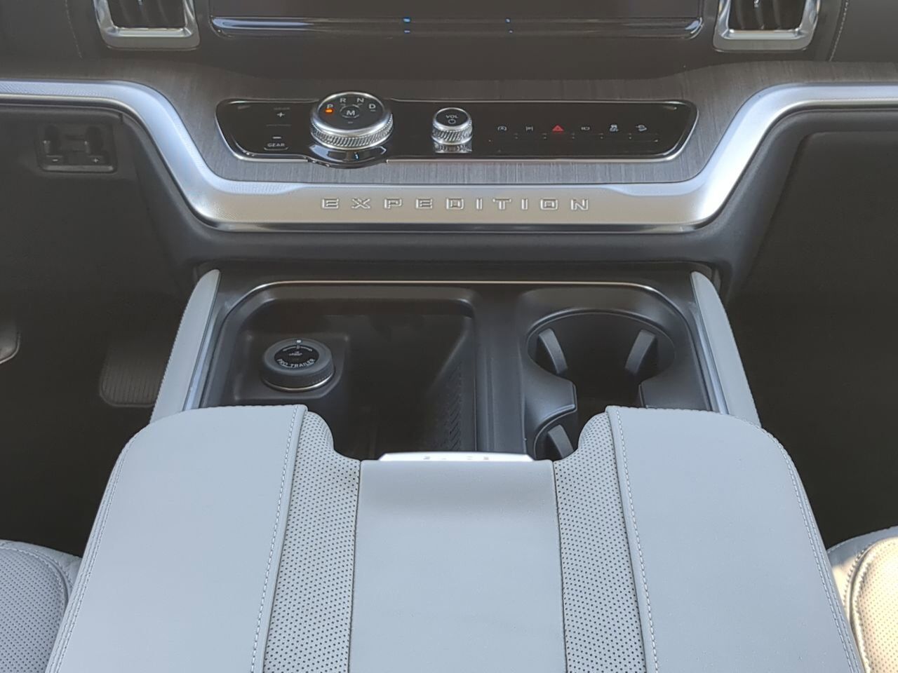 2025 Ford Expedition Max Platinum Winder GA