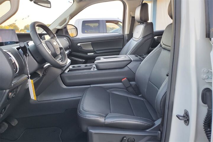 2025 Ford Expedition Platinum  TX