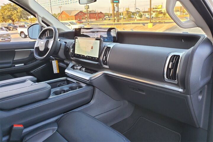 2025 Ford Expedition Platinum  TX