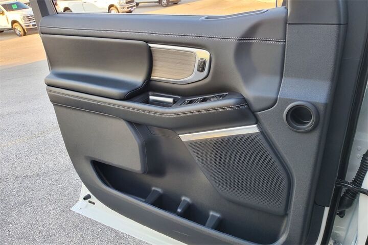2025 Ford Expedition Platinum  TX