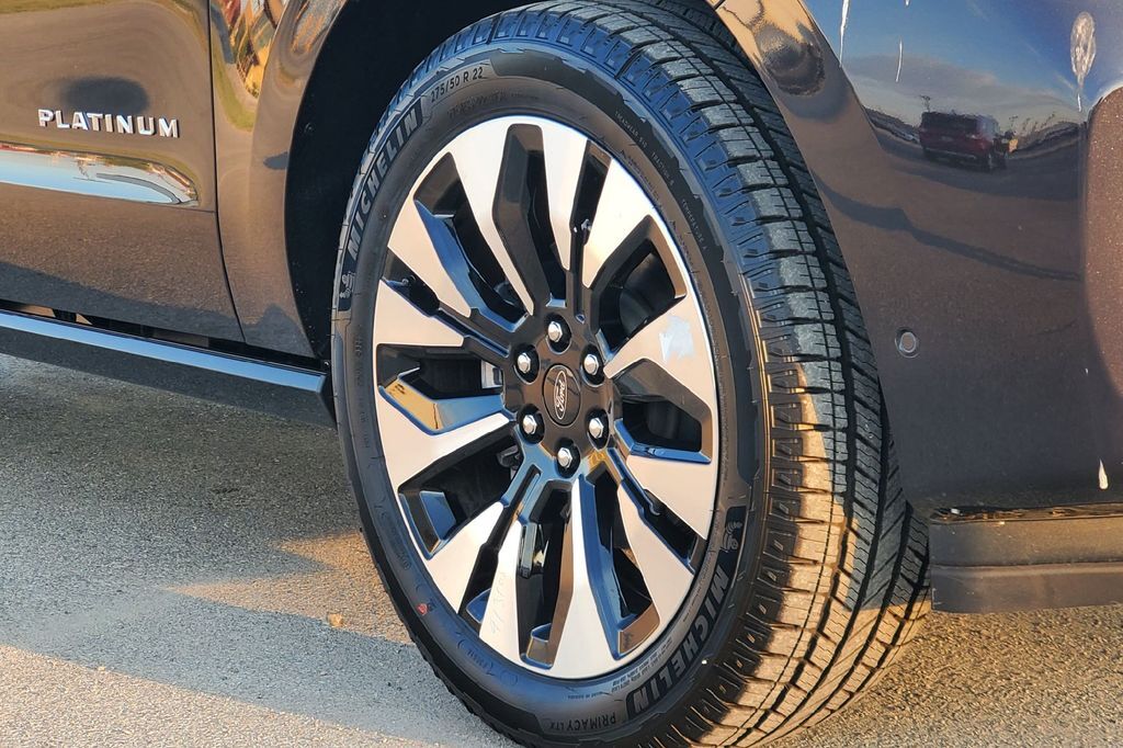 2025 Ford Expedition Platinum Hondo TX